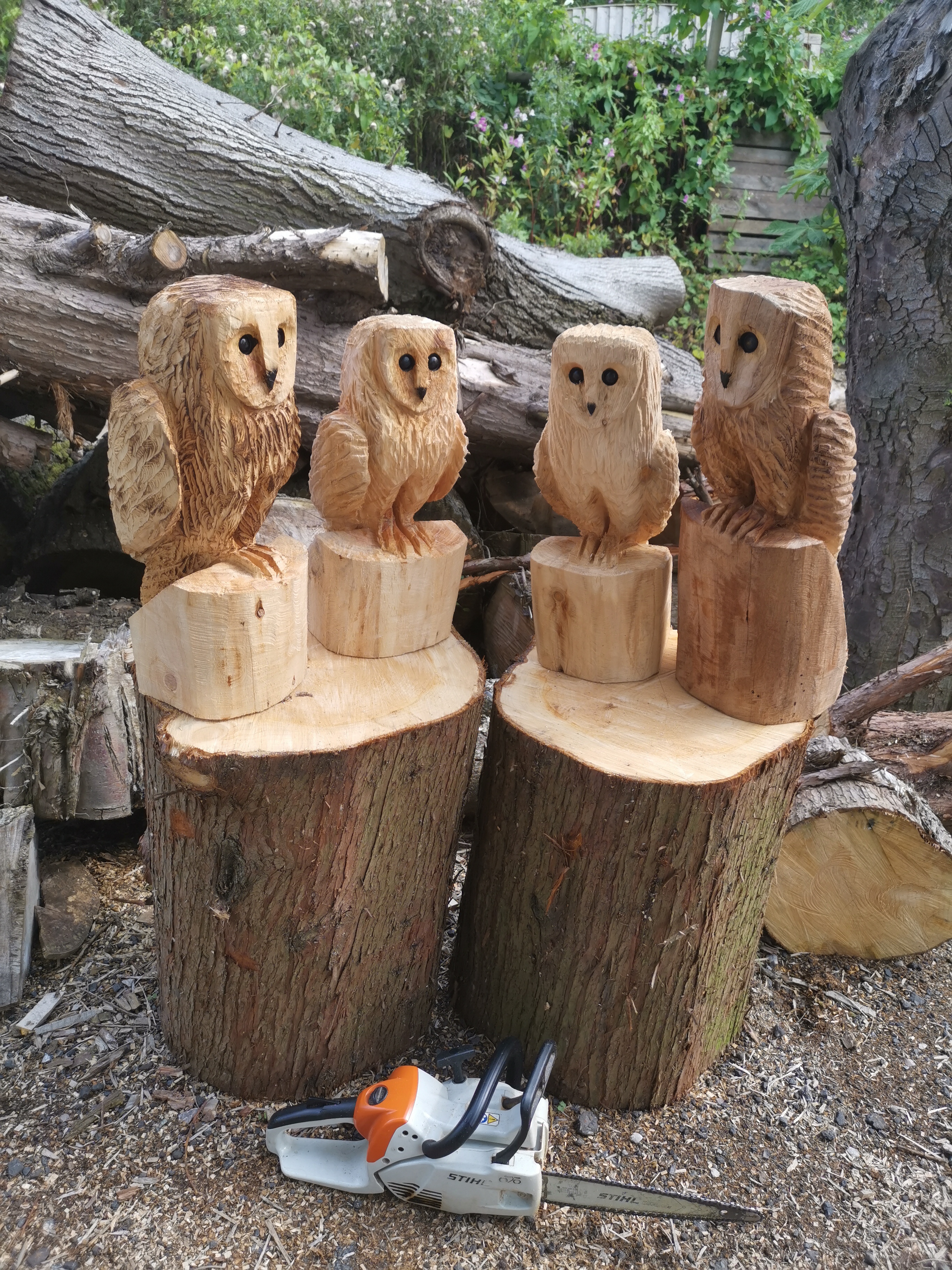 styalised barn owls 